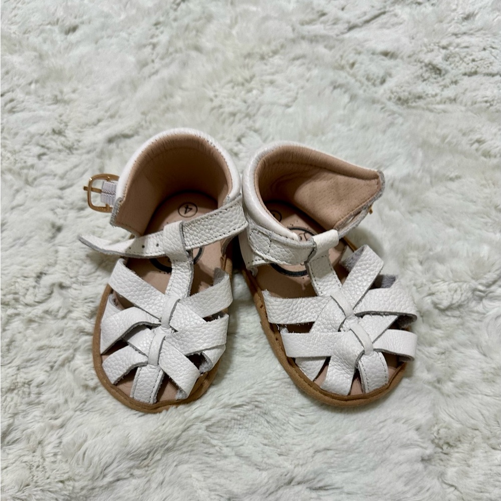 Little Love Bug minimalist closed toe leather sandals. Color White. Size 4.